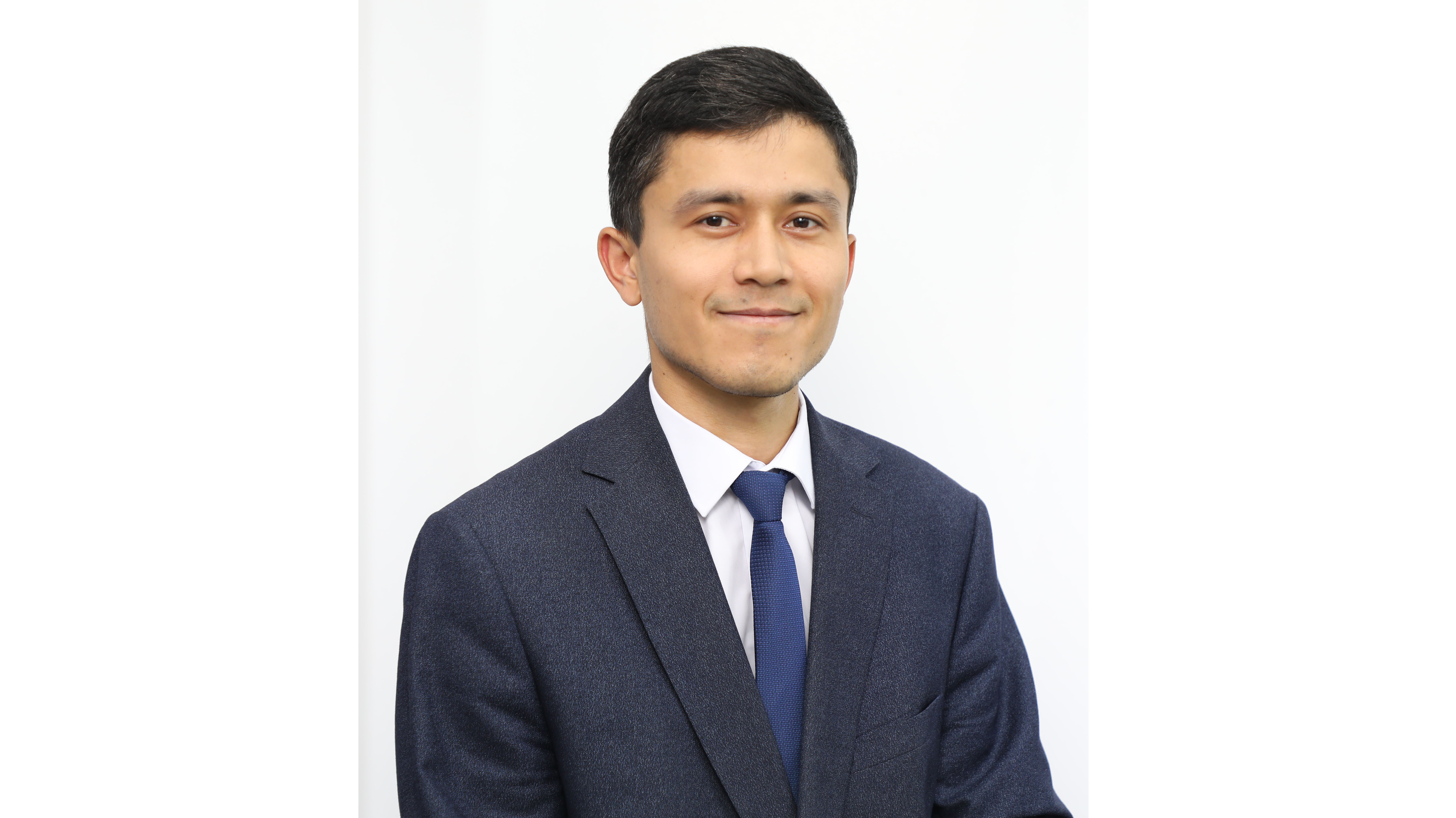 Tojiyev Dostonjon Beknazar o‘g‘li,  Xalq deputatlari Yunusobod tuman Kengashiga 24- Bo‘z suv saylov okrugidan saylangan.  U 1996 yili Jizzax viloyatida tug‘ilgan. Millati o‘zbek. Ma’lumoti  Oliy. 2019 yili O‘zbekiston milliy universitetini tamomlagan. Mutaxassisligi tarixchi. O‘zLiDeP a’zosi.  O‘zbekiston FV Beruniy nomidagi sharqshunoslik instituti tayanch doktoranti. U Bo‘zsuv, Firdavisiy, Yangi tarnov  mahallalariga biriktirilgan.  Telefon raqami: 94 656 50 31